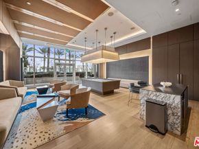 877 Francisco Street 1715, Los Angeles CA 90017