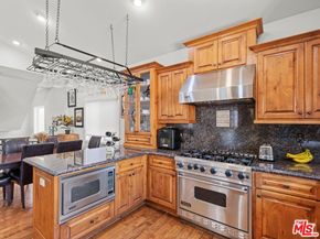 520 N Elena Avenue B, Redondo Beach CA 90277