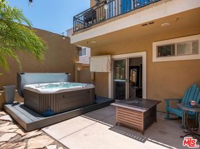 520 N Elena Avenue B, Redondo Beach CA 90277