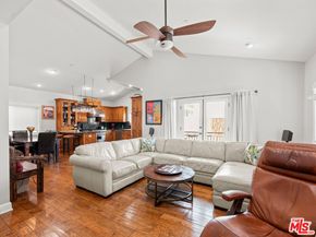 520 N Elena Avenue B, Redondo Beach CA 90277