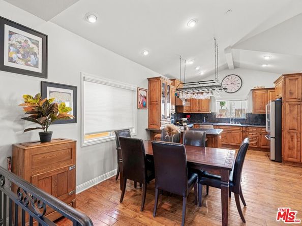 520 N Elena Avenue B, Redondo Beach CA 90277