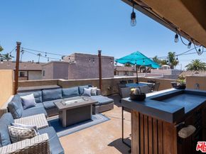520 N Elena Avenue B, Redondo Beach CA 90277