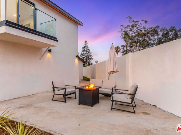 2220 Wellington Road, Los Angeles CA 90016
