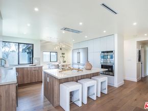 2220 Wellington Road, Los Angeles CA 90016