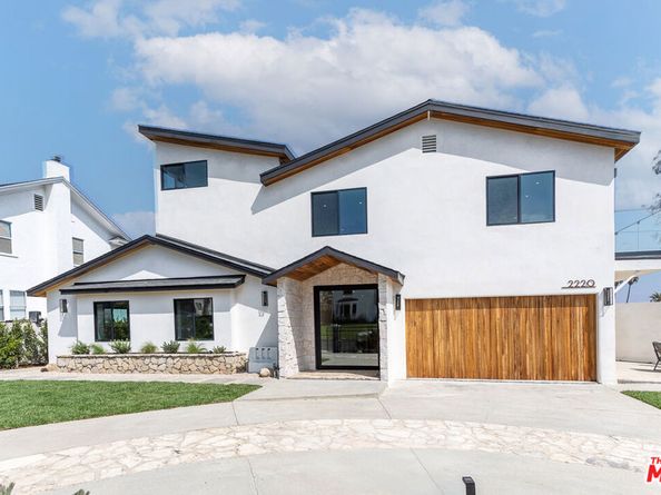 2220 Wellington Road, Los Angeles CA 90016