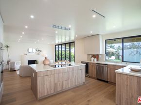 2220 Wellington Road, Los Angeles CA 90016