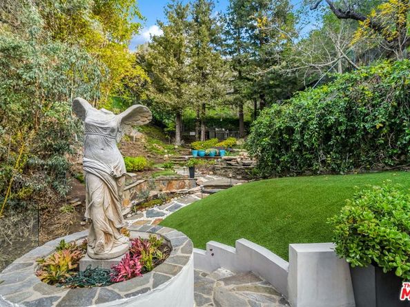 2350 Benedict Canyon Drive, Beverly Hills CA 90210