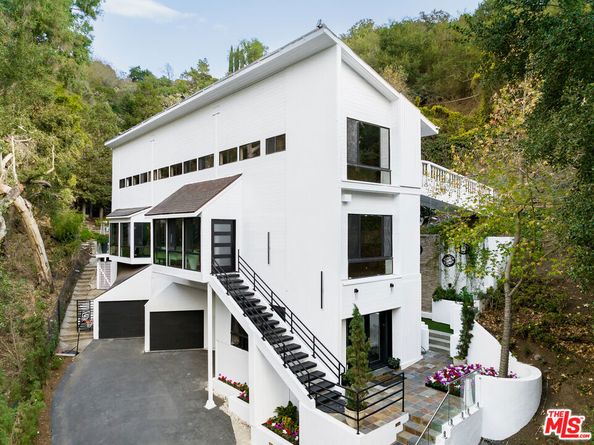 2350 Benedict Canyon Drive, Beverly Hills CA 90210