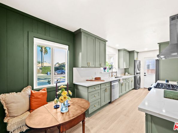 11205 Hayter Avenue, Culver City CA 90230