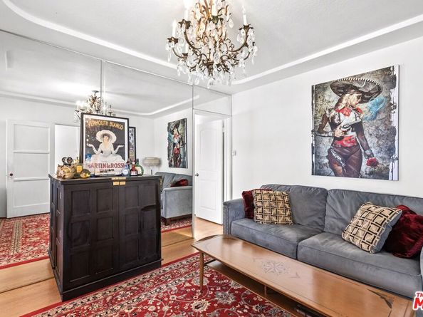 9101 La Salle Avenue, Los Angeles CA 90047