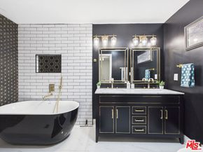 9101 La Salle Avenue, Los Angeles CA 90047