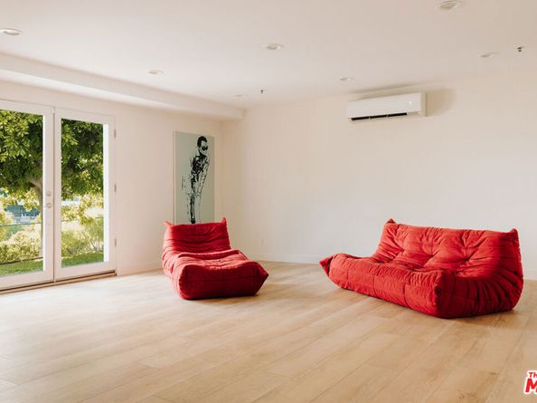 28333 Foothill Drive, Agoura Hills CA 91301