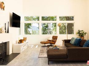 28333 Foothill Drive, Agoura Hills CA 91301