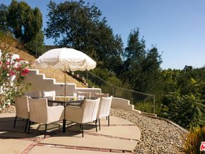 28333 Foothill Drive, Agoura Hills CA 91301