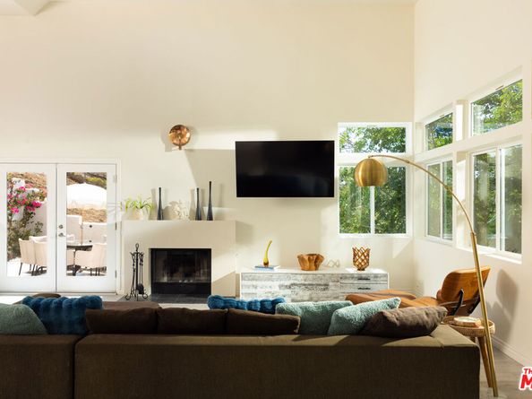 28333 Foothill Drive, Agoura Hills CA 91301