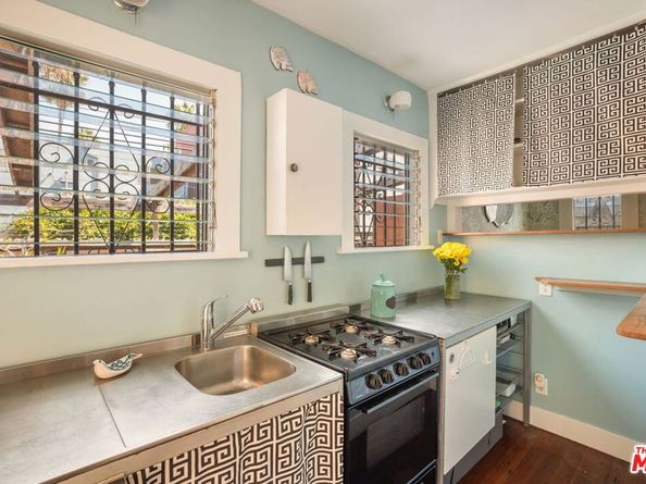 1315 Cabrillo Avenue, Venice CA 90291