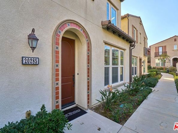 20285 Avenida Paloma, Porter Ranch CA 91326