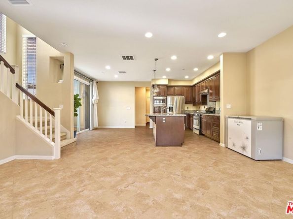20285 Avenida Paloma, Porter Ranch CA 91326