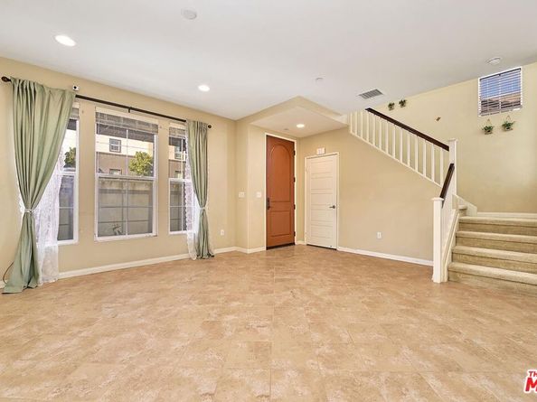 20285 Avenida Paloma, Porter Ranch CA 91326