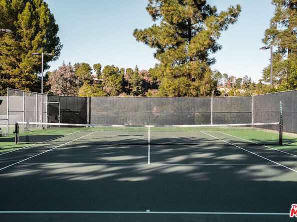 2518 Almaden Court, Los Angeles CA 90077