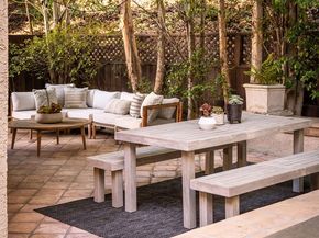 2518 Almaden Court, Los Angeles CA 90077