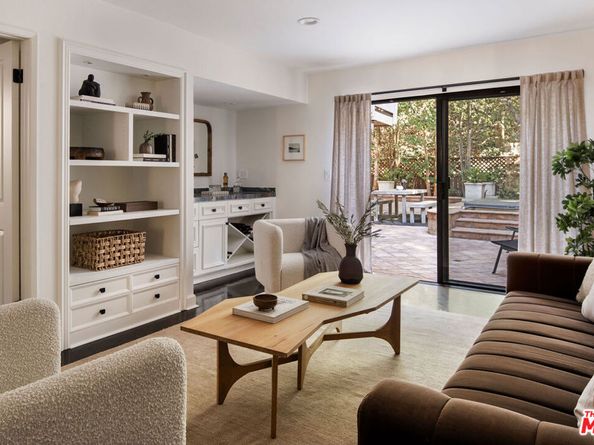 2518 Almaden Court, Los Angeles CA 90077