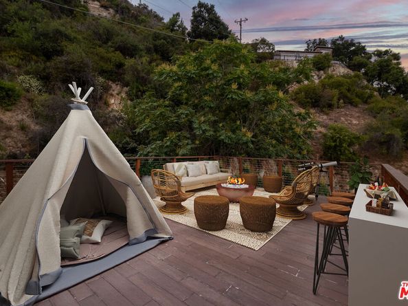 563 Canon View Trail, Topanga CA 90290