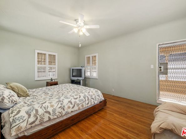 3932 6th Avenue, Los Angeles CA 90008
