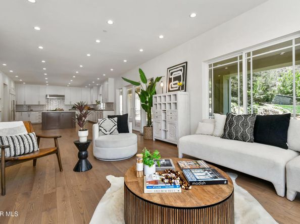 29677 Mulholland Highway, Agoura Hills CA 91301