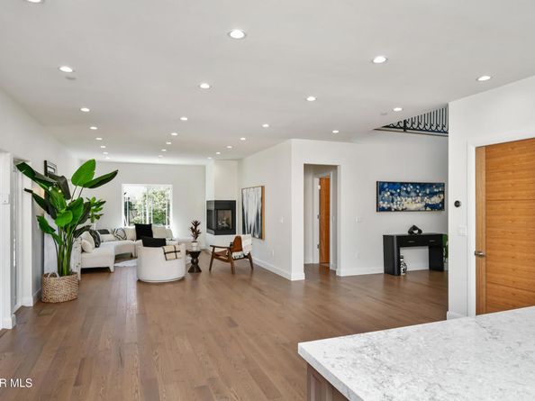 29677 Mulholland Highway, Agoura Hills CA 91301