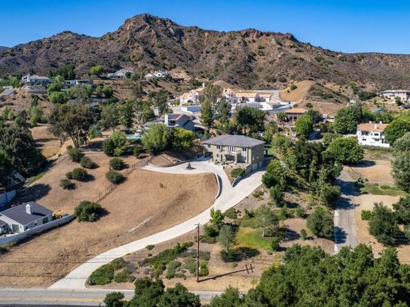 29677 Mulholland Highway, Agoura Hills CA 91301