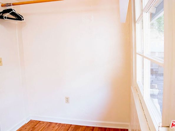 2005 N Beachwood Drive, Los Angeles CA 90068