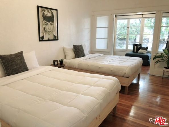 2005 N Beachwood Drive, Los Angeles CA 90068