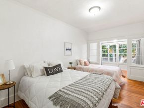 2005 N Beachwood Drive, Los Angeles CA 90068