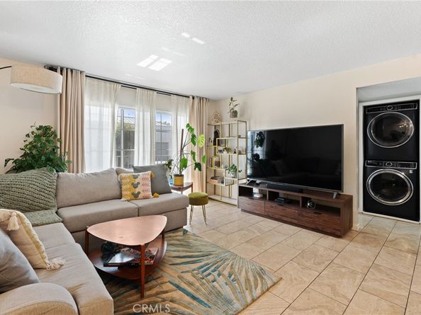 1207 Obispo Avenue 107, Long Beach CA 90804