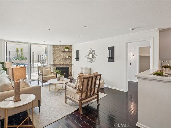 7320 Hawthorn Ave 108, Los Angeles CA 90046