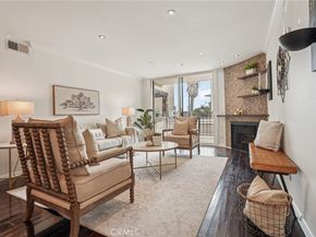 7320 Hawthorn Ave 108, Los Angeles CA 90046