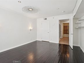 7320 Hawthorn Ave 108, Los Angeles CA 90046