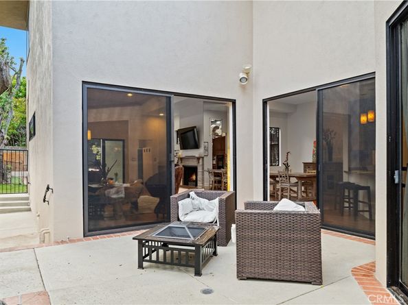 341 S Meadows, Manhattan Beach CA 90266