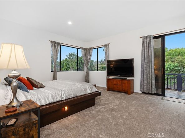 341 S Meadows, Manhattan Beach CA 90266