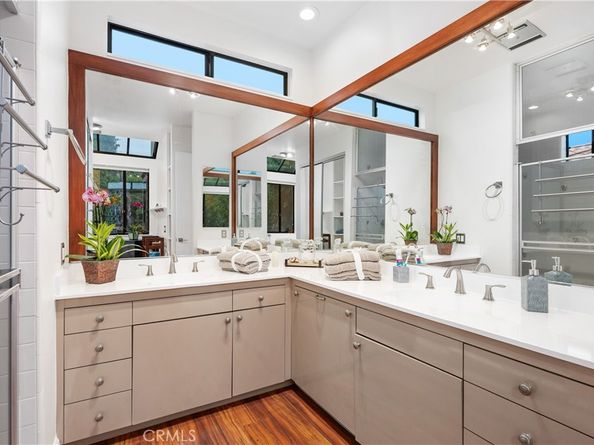 341 S Meadows, Manhattan Beach CA 90266