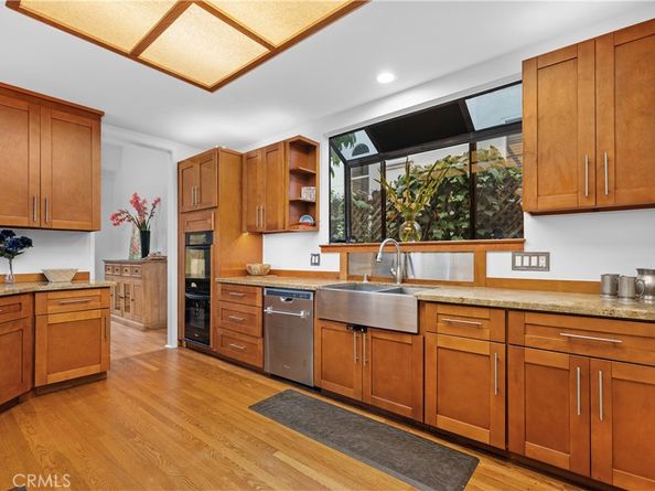 341 S Meadows, Manhattan Beach CA 90266