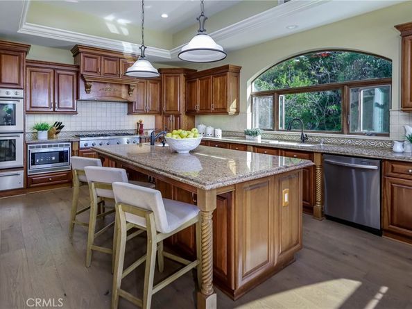 16186 PETERSON Drive, Whittier CA 90605