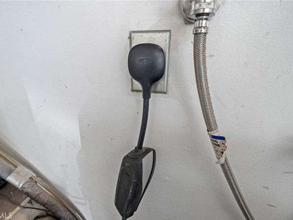 1363 N Schooner, Anaheim CA 92801