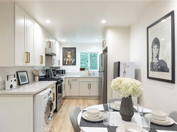 6029 Eleanor Avenue, Hollywood CA 90038