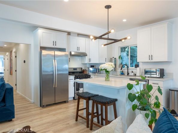 6029 Eleanor Avenue, Hollywood CA 90038