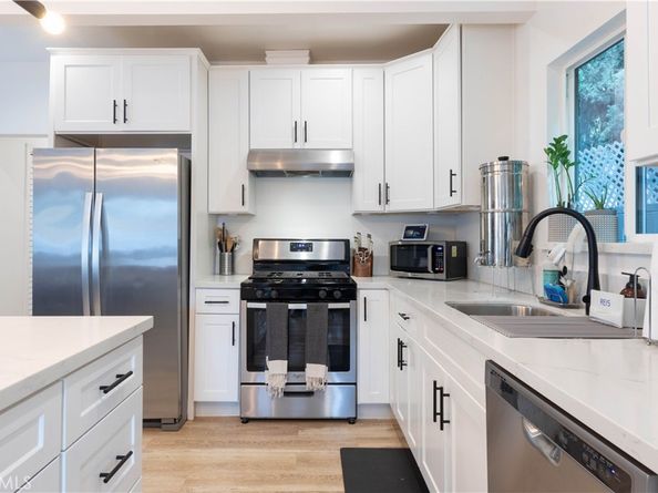 6029 Eleanor Avenue, Hollywood CA 90038