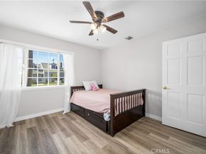 6142 Oliva Avenue, Lakewood CA 90712