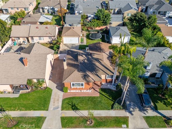 6142 Oliva Avenue, Lakewood CA 90712