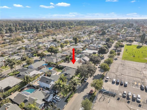 3220 Ostrom, Long Beach CA 90808